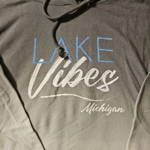 New Hooded Lightweight Pullover